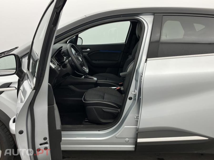 Renault Captur 1.6 E-Tech Plug-In Intens