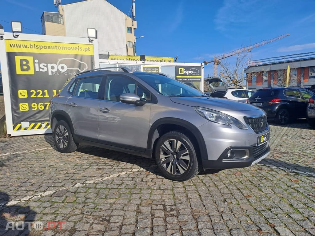 Peugeot 2008 1.2 PureTech Allure