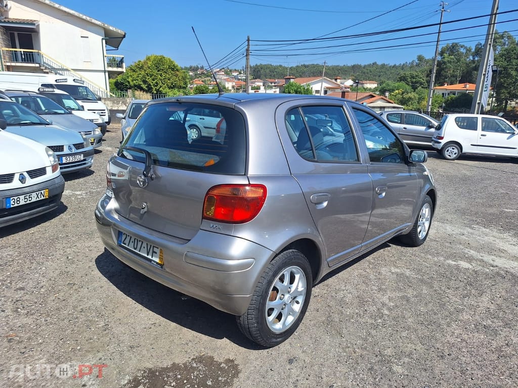 Toyota Yaris 1.0 Sol