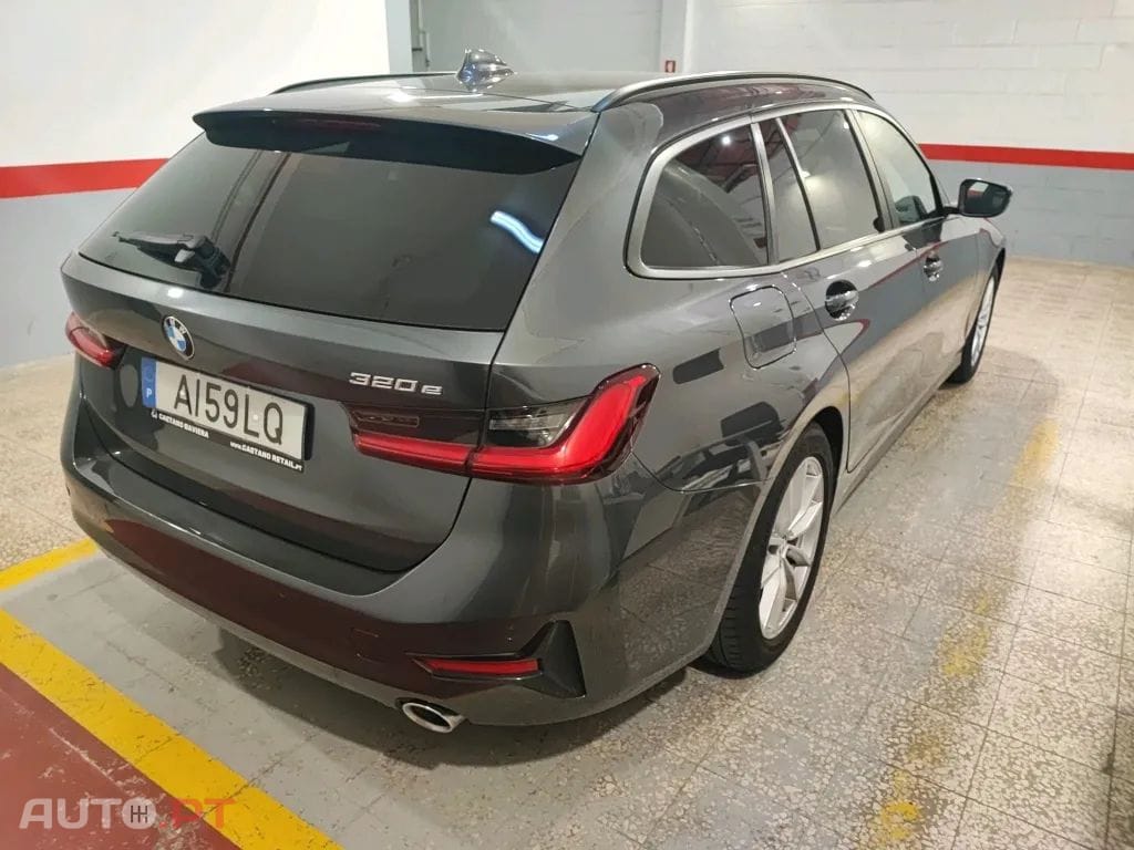 BMW 320 e Touring Corporate Edition Auto