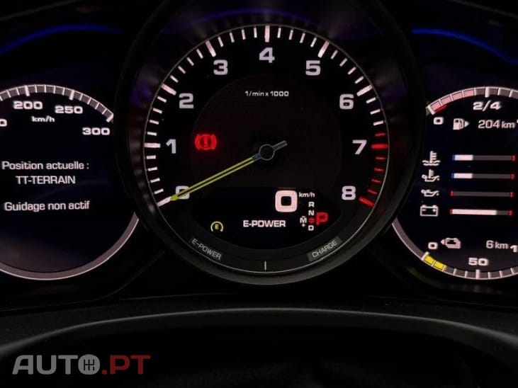 Porsche Panamera 4 E-HYBRID