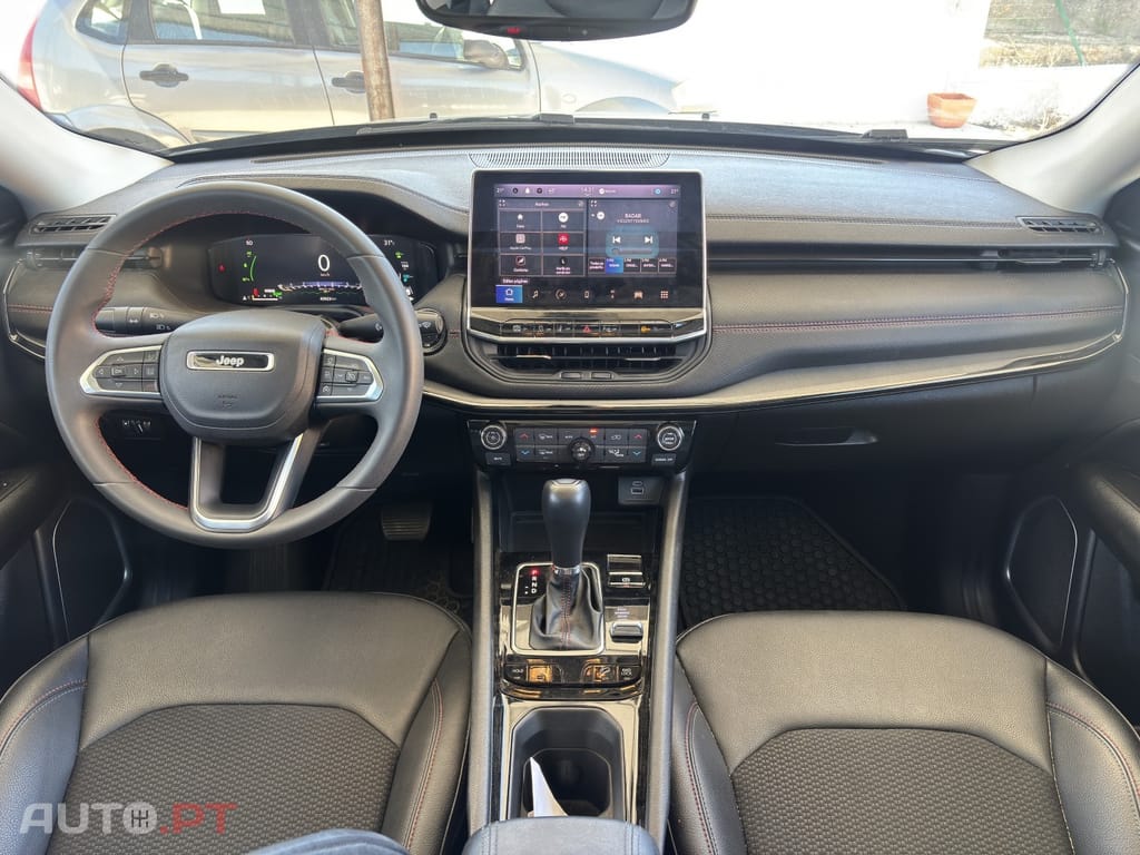 Jeep Compass 1.3 TG Trailhawk