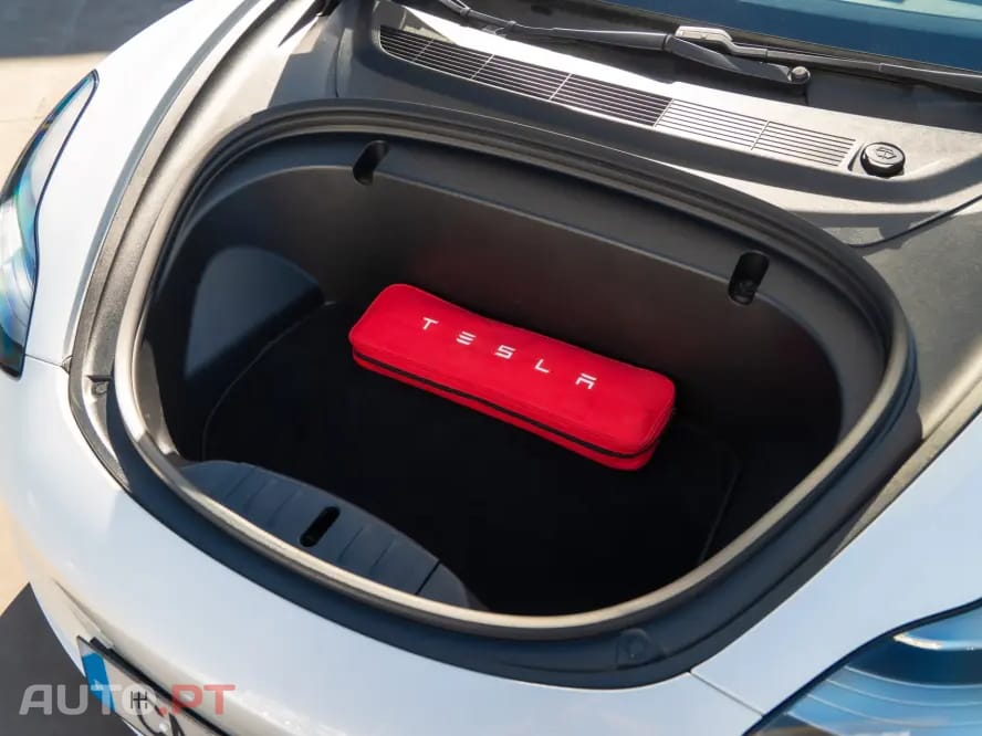 Tesla Model 3 Long-Range Dual Motor AWD