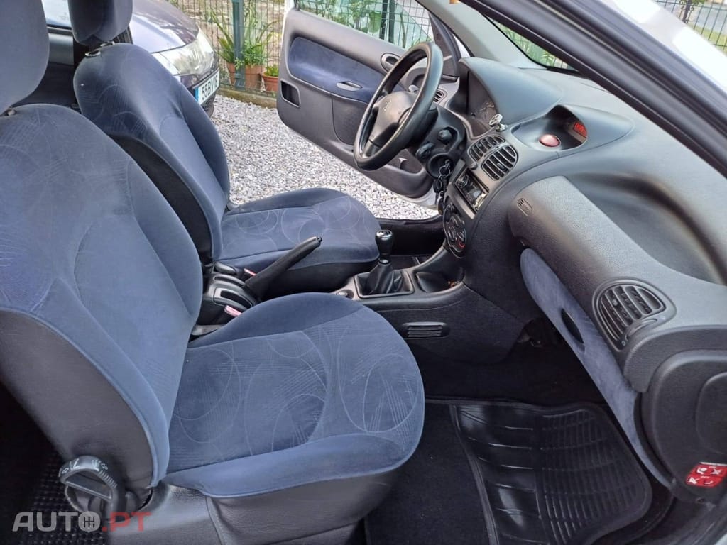 Peugeot 206 1.1 XR Présence