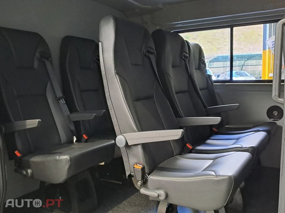 Opel Movano L2H1 3.5T 2.2 D 9 Lugares