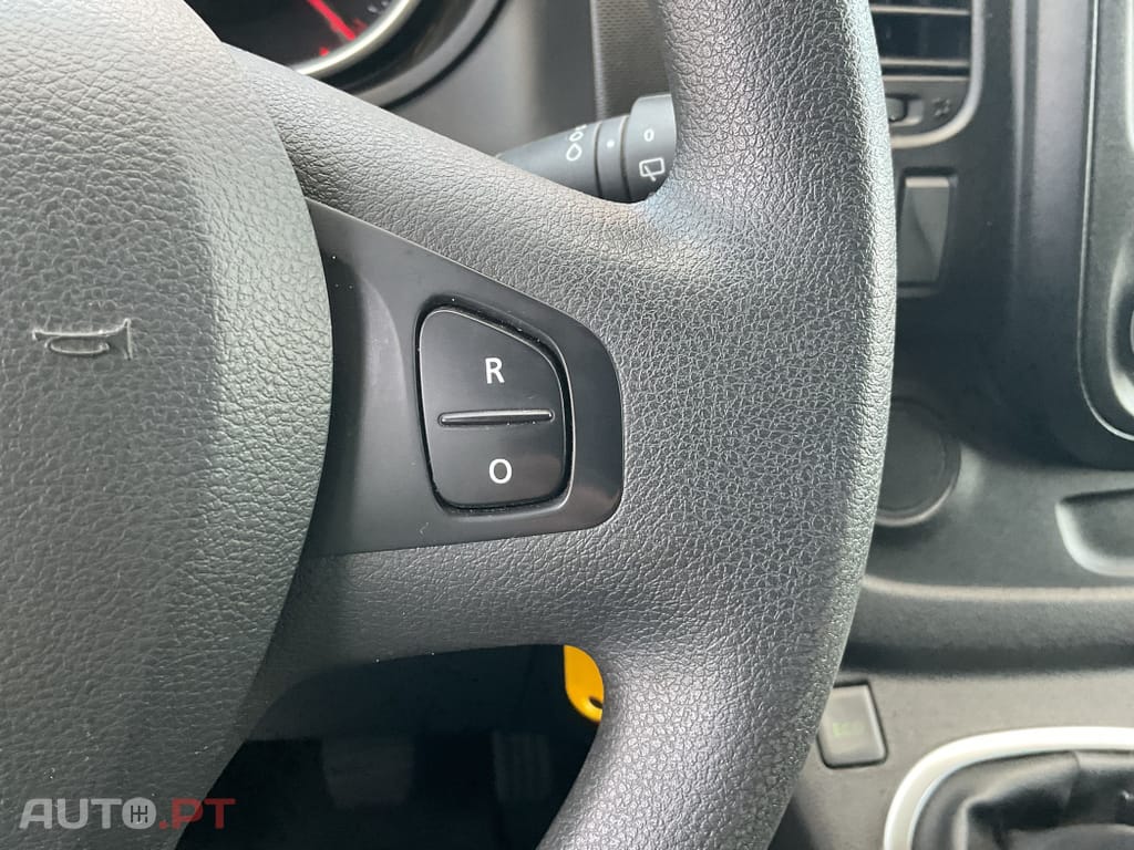 Nissan NV300 2.0 dCi L1H1 1T Comfort
