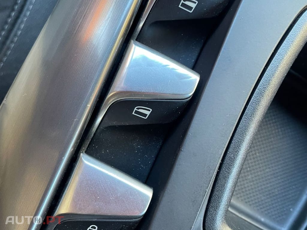 Citroen DS5 2.0 HDi Hybrid4 Business Class