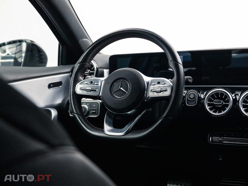 Mercedes-Benz A 250 e AMG Line