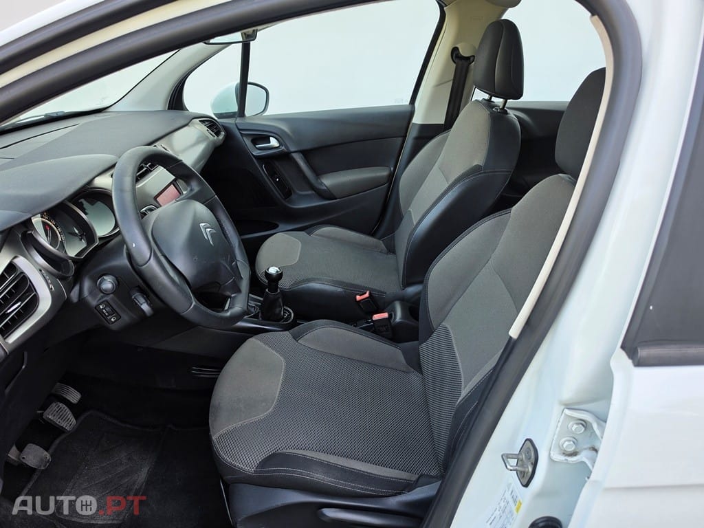 Citroën C3 1.4 HDi Airdream Exclusive — fotografia 8
