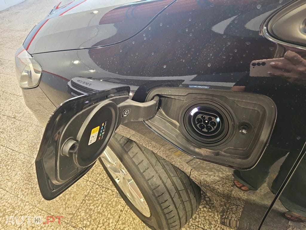 BMW 225 e xDrive