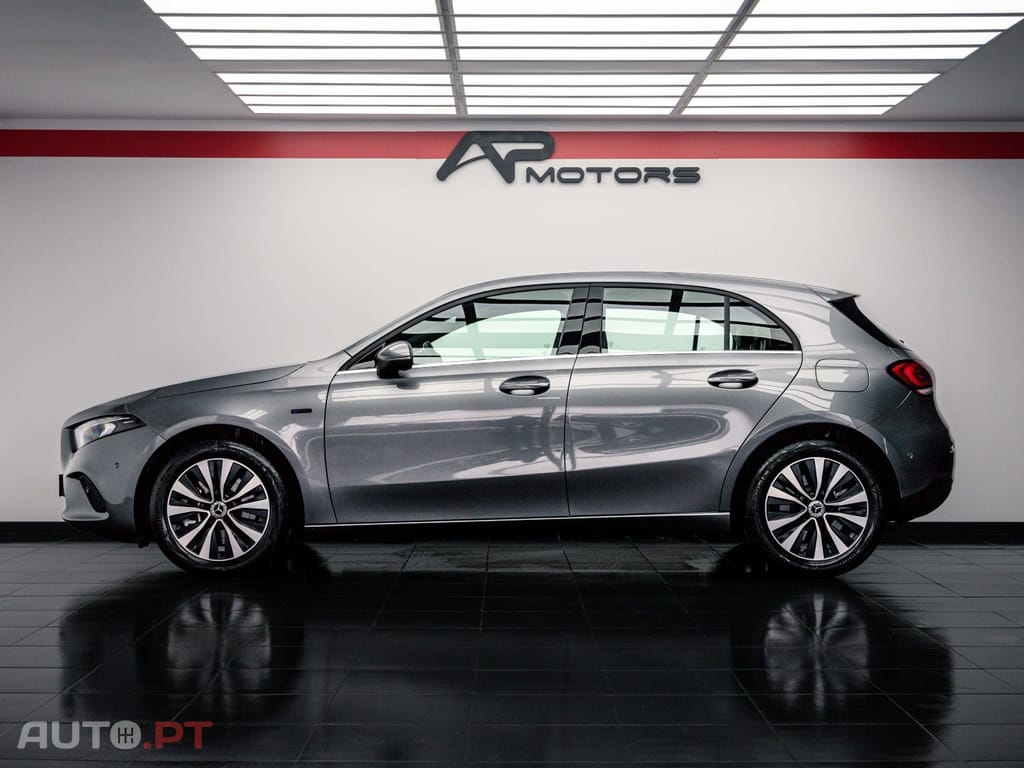 Mercedes-Benz A 250 e Style Plus