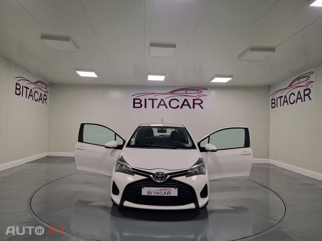 Toyota Yaris BIZZ 1.4 D-4D 90CV IVA DEDUTIVEL