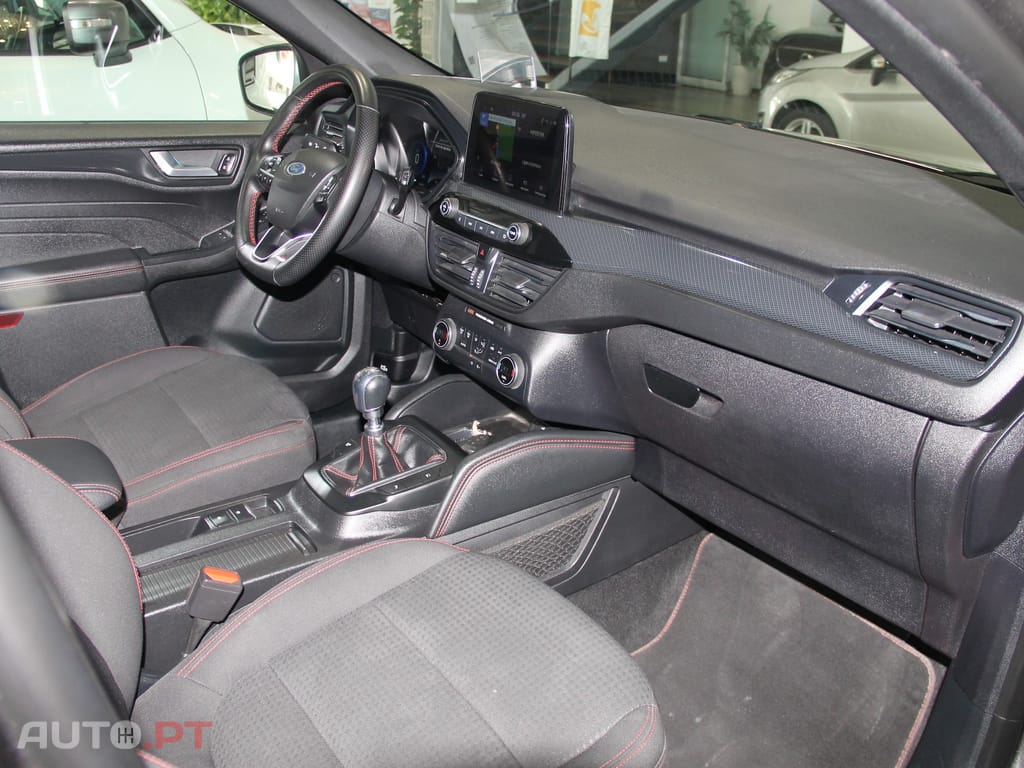 Ford Kuga 1.5 TDCi EcoBlue St-Line