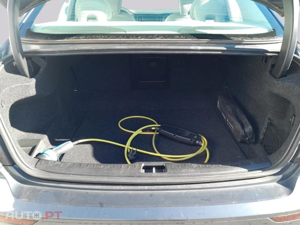 Volvo S60 T8 Inscription PHEV I.V.A DEDUTIVEL