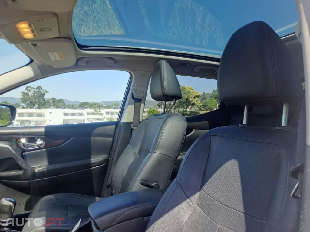 Nissan Qashqai 1.5 dCi Tekna Premium 17 Pele
