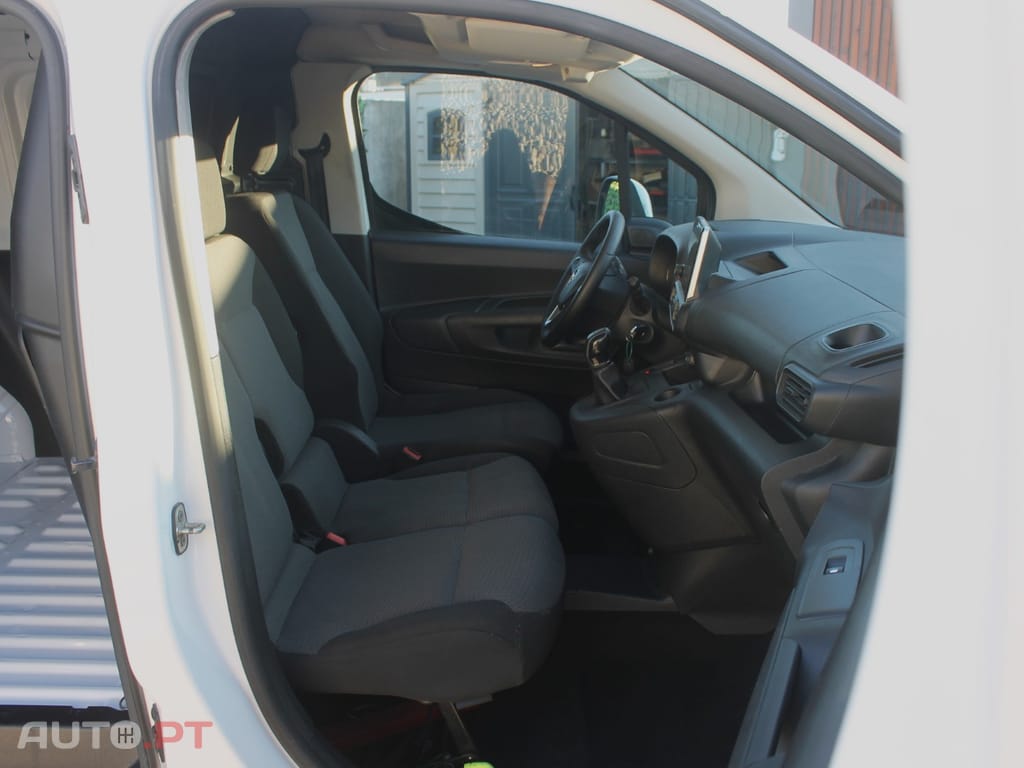Opel Combo Van 1.5 CDTI - 3 LUGARES - IVA DEDUTÍVEL