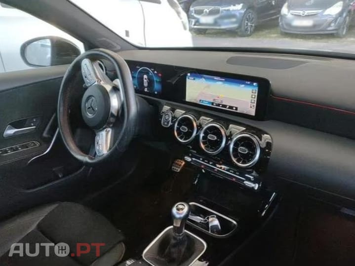 Mercedes-Benz A 180 d AMG Line
