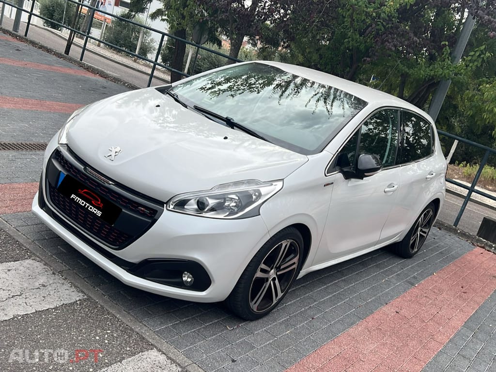 Peugeot 208 GT LINE