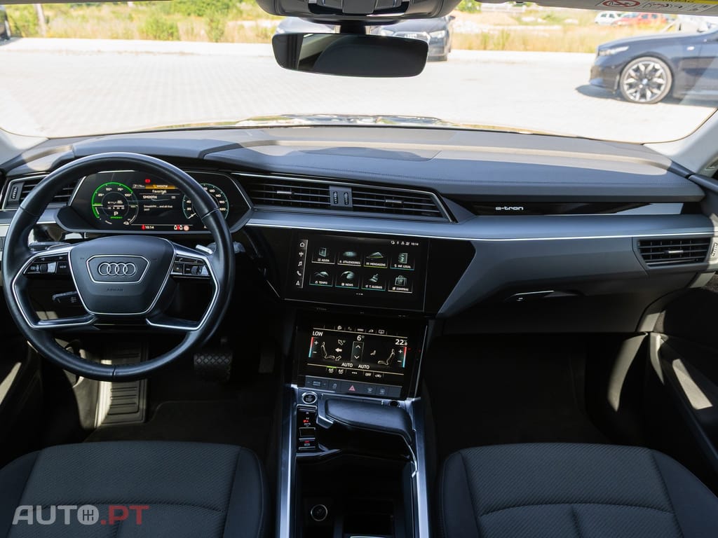 Audi Q8 E-Tron 55 quattro Advanced