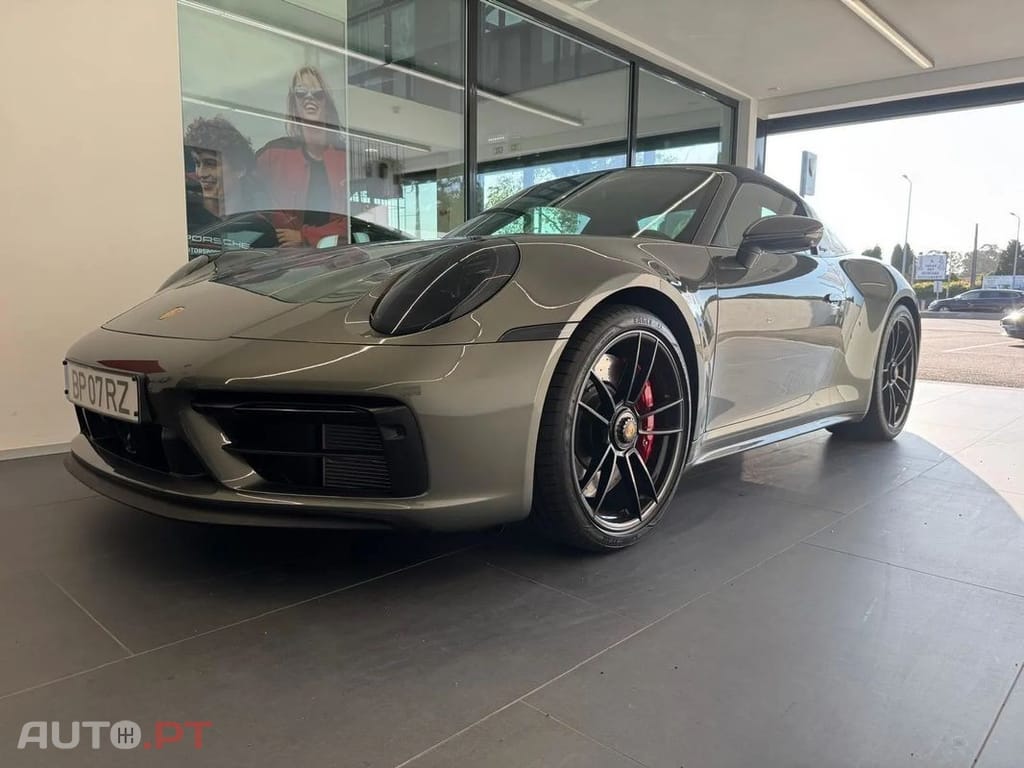 Porsche 911 Targa 4 GTS PDK