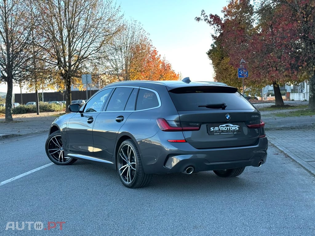 BMW 330 e Touring Pack M Auto