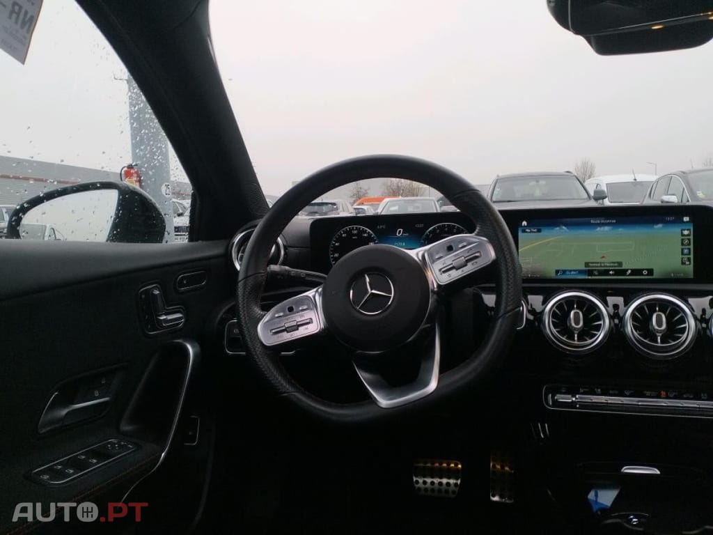 Mercedes-Benz A 250 e 8G-DCT AMG Line