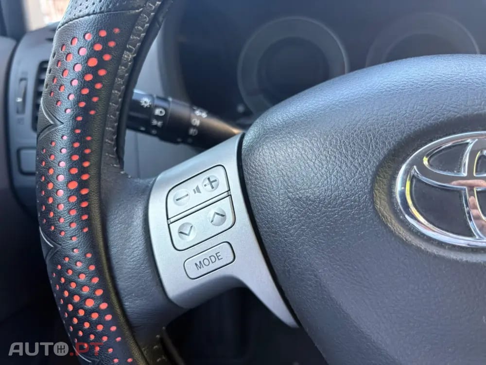 Toyota Auris 1.4 D-4D Sol