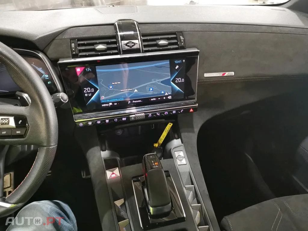 DS DS7 Crossback E-Tense Performance Line EAT8