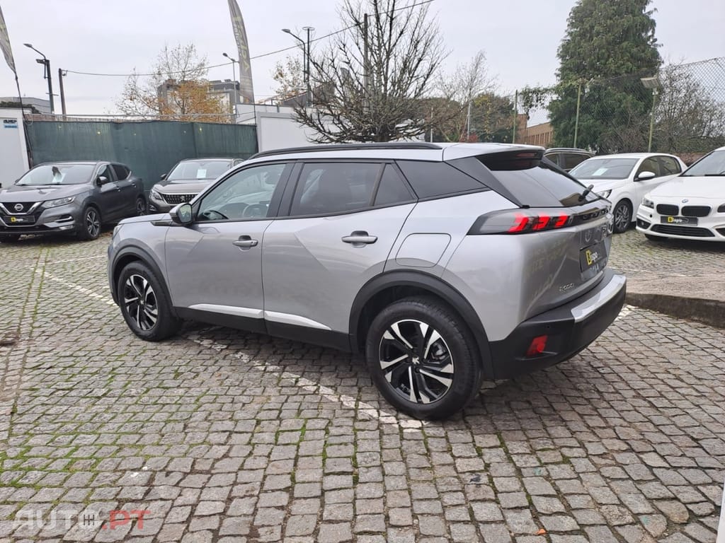 Peugeot 2008 1.2 PureTech Allure