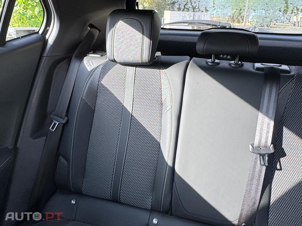 Peugeot 2008 GT 1.2 PureTec 130 EAT8