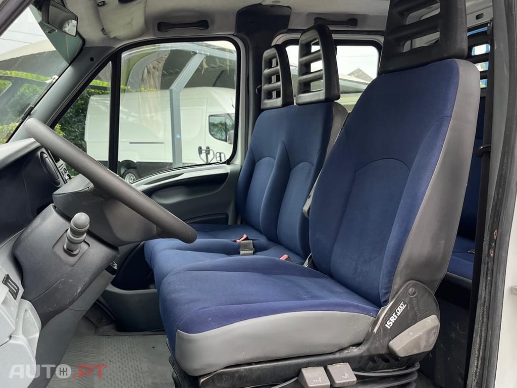 Iveco Daily 3.0  BASCULA / 7 LUGARES