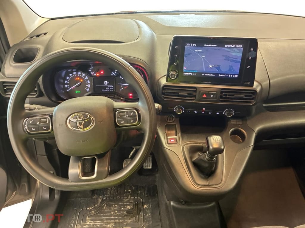 Toyota Proace City 1.5 D-4D Business