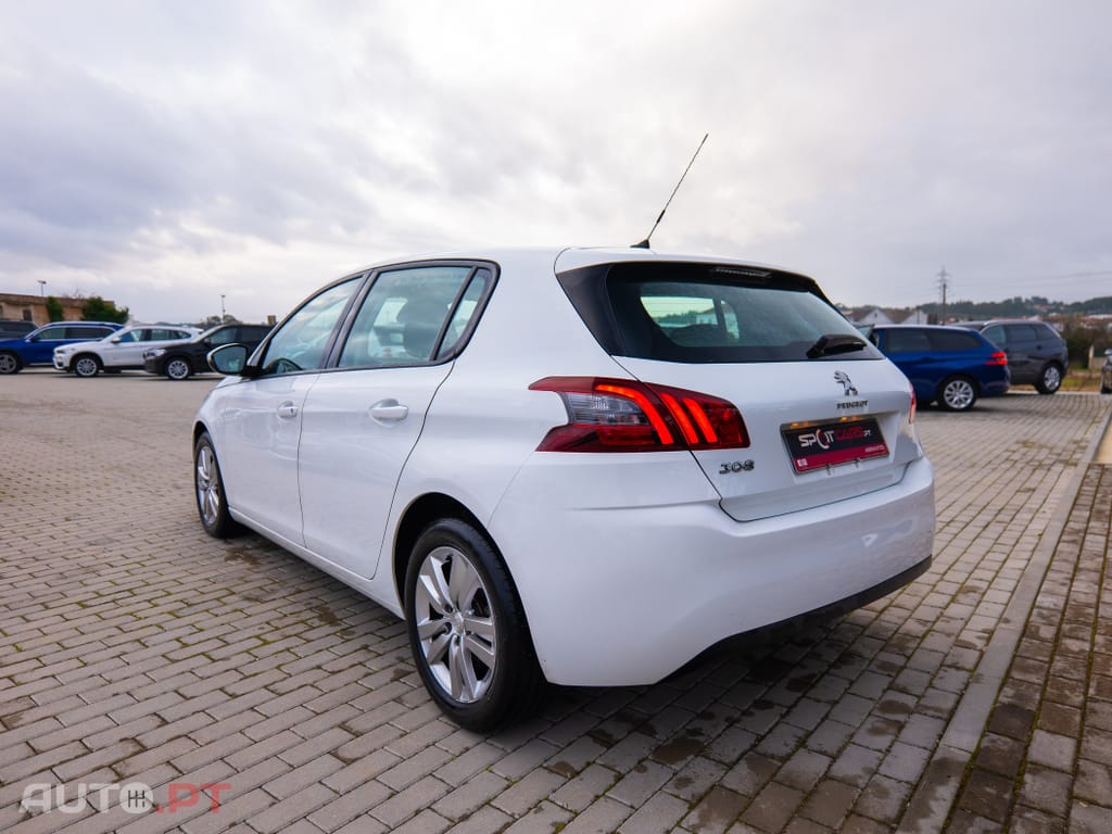 Peugeot 308 1.5 BlueHDi Business Line