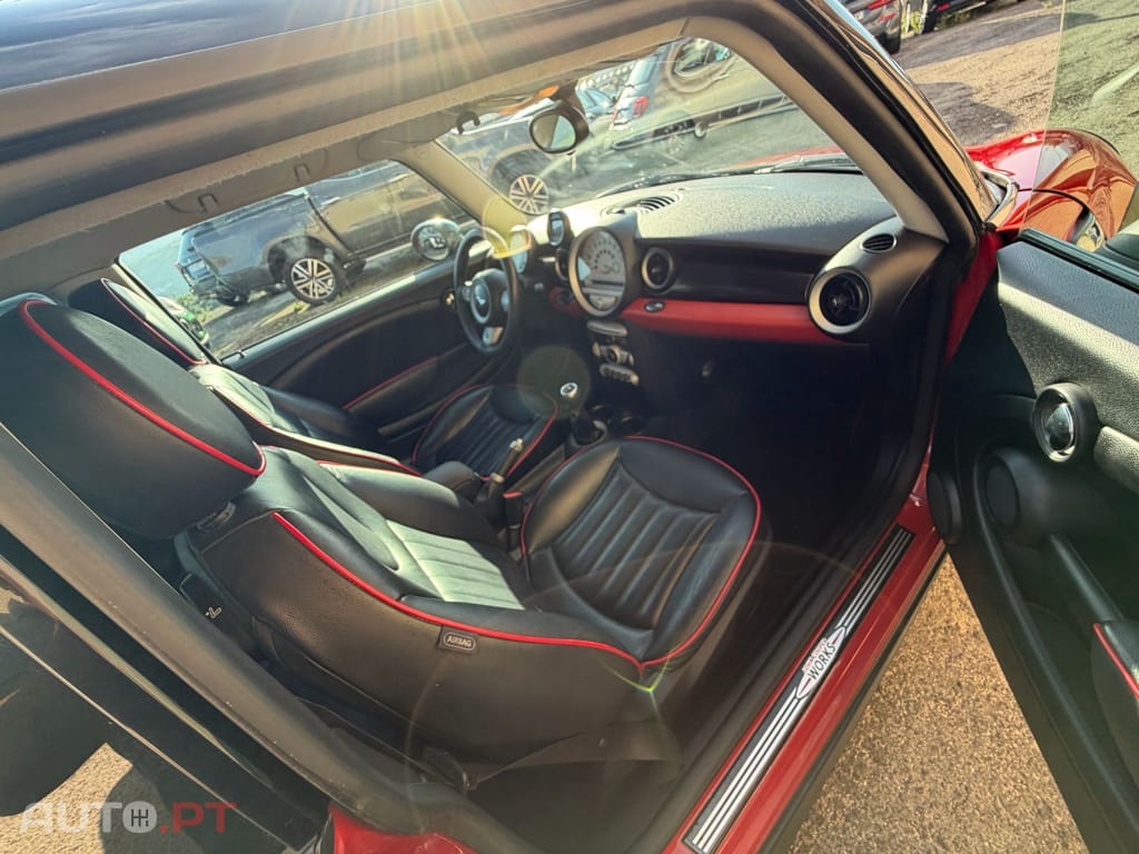 MINI Cooper Cooper D
