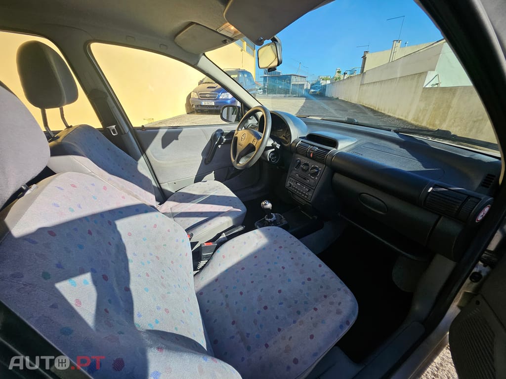 Opel Corsa 1.2 65cv
