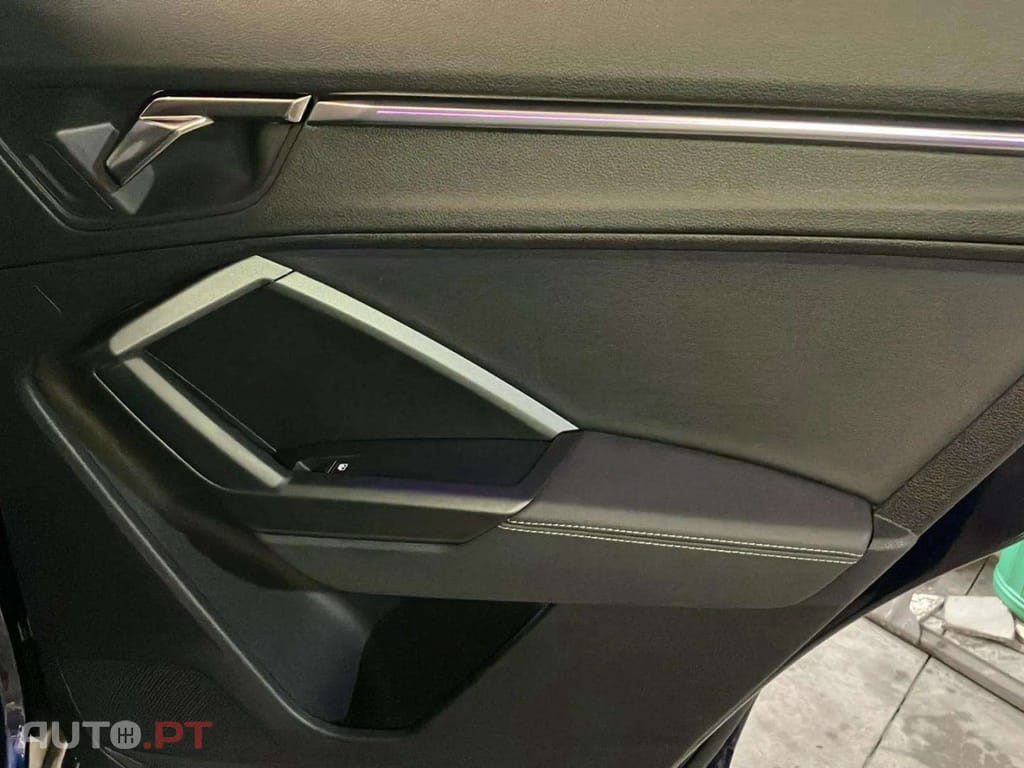 Audi Q3 45 TFSIe S line S tronic