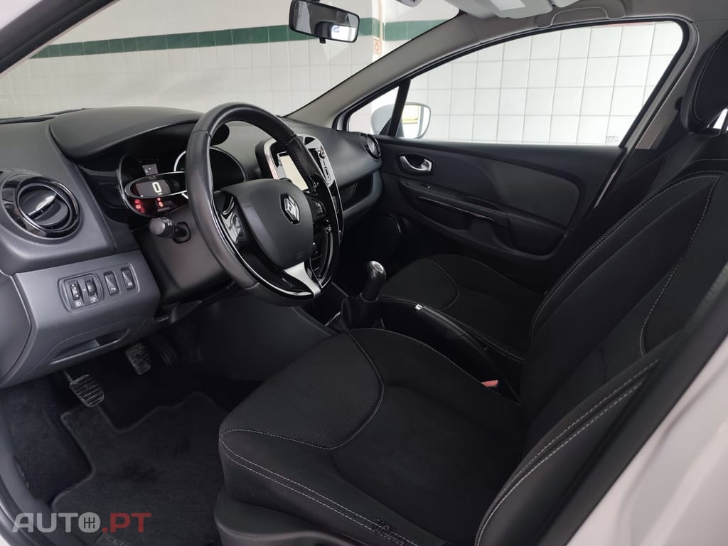 Renault Clio Sport Tourer 0.9 TCe Limited