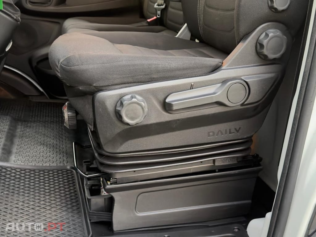 Iveco Daily MOTOR 3.0  PLATAFORMA