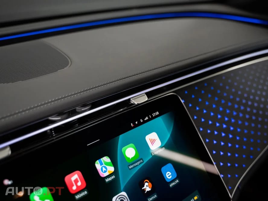 Mercedes-Benz E 300 9G-TRONIC AMG Line