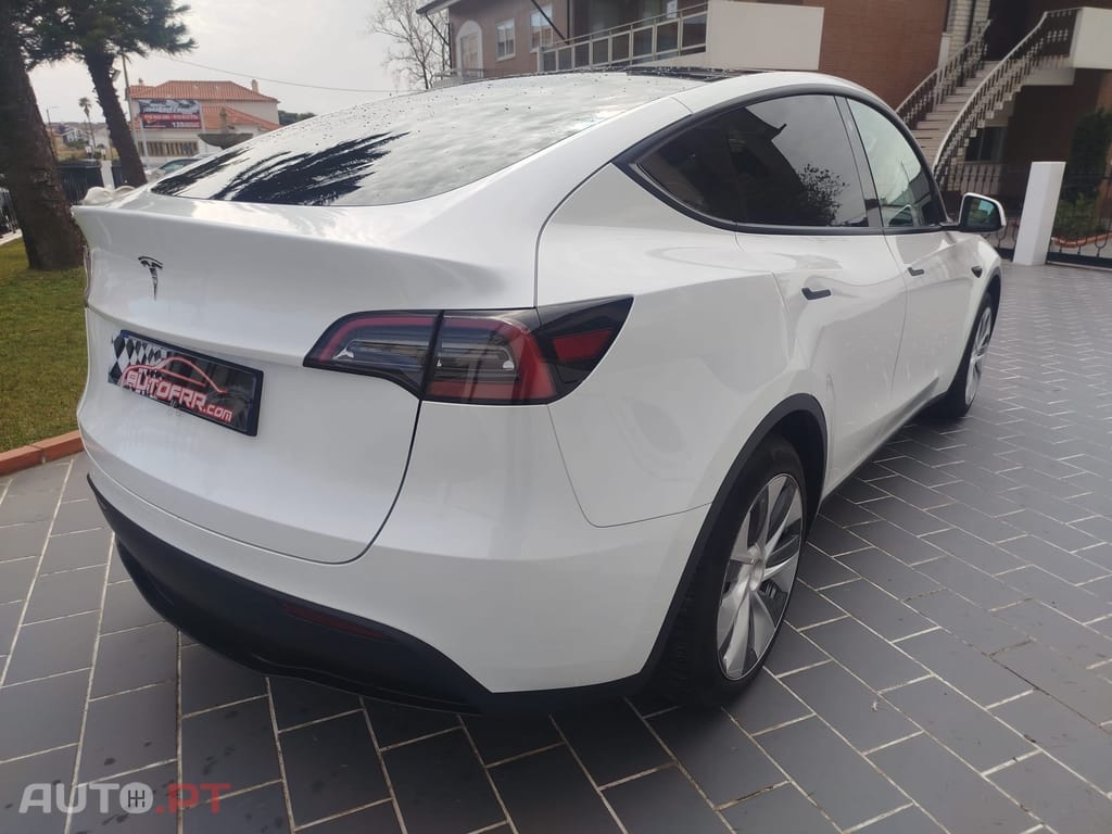 Tesla Model Y Tração Traseira