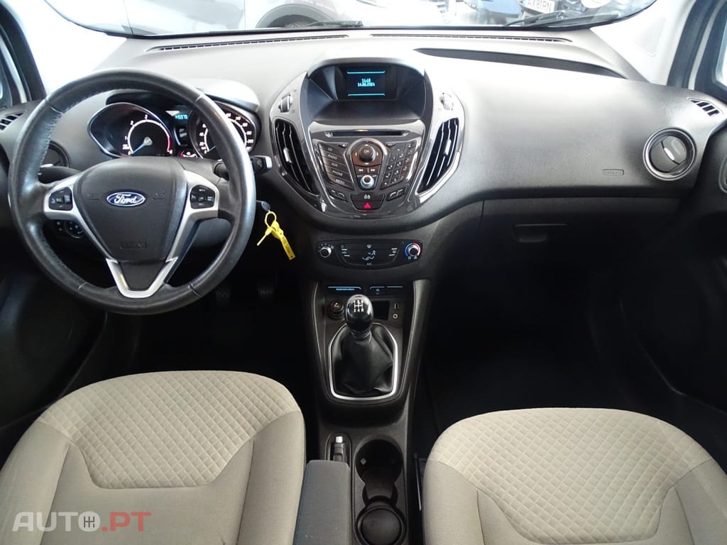 Ford Tourneo 1.5 TDCi Titanium