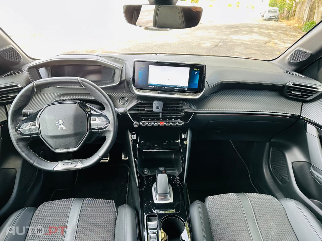 Peugeot 208 GT
