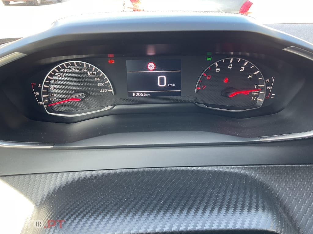 Peugeot 2008 1.2 PureTech Active Pack