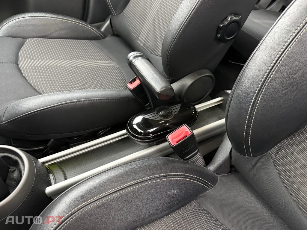 MINI Countryman One D