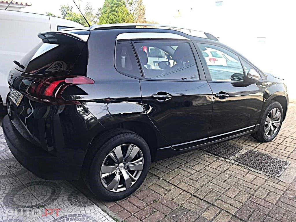 Peugeot 2008 1.2 PureTech Active