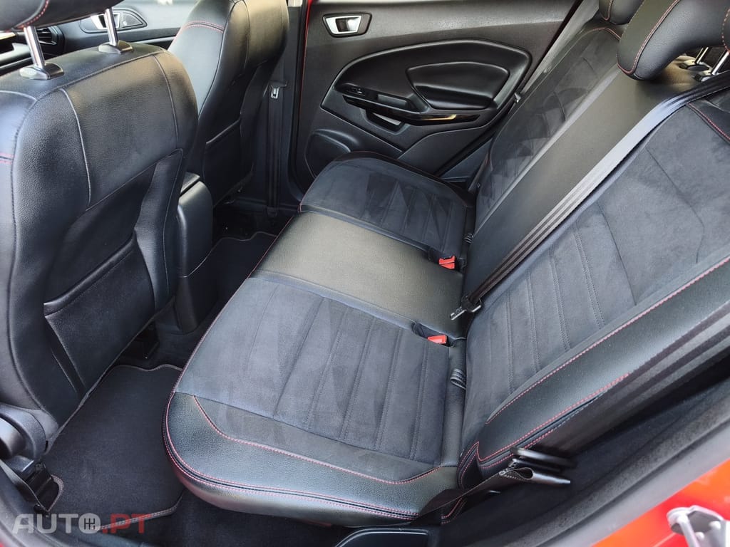 Ford EcoSport 1.0 EcoBoost ST-Line Black Edition — fotografia 30