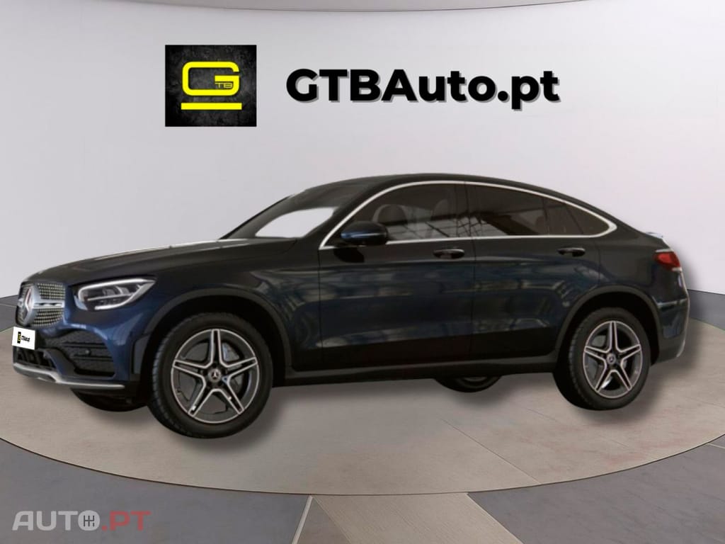Mercedes-Benz GLC 300 I.V.A DEDUTÍVEL de 4M AMG