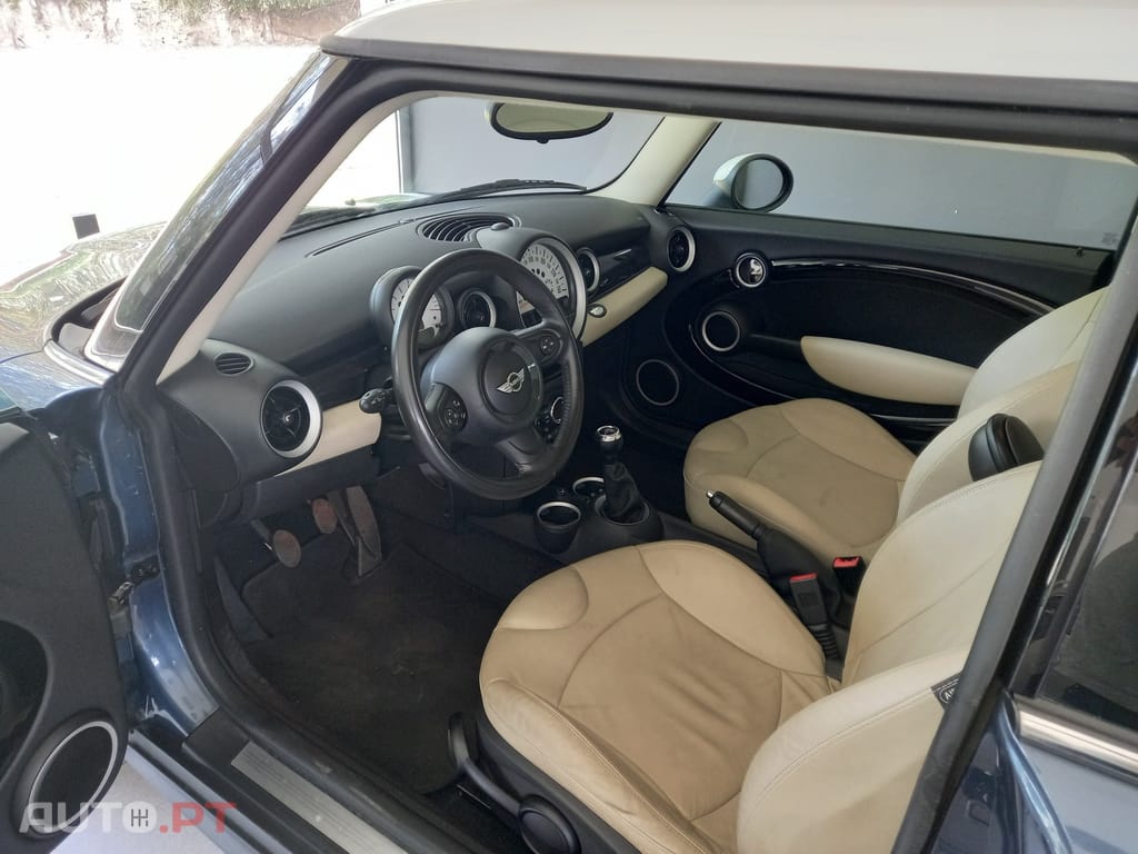 MINI Cooper D