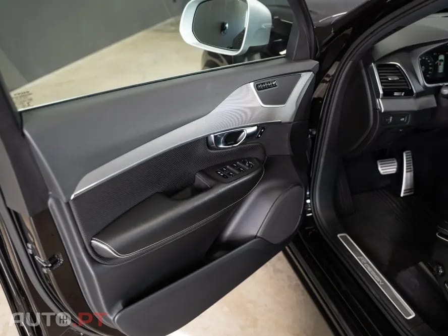 Volvo XC90 2.0 D4 R-Design