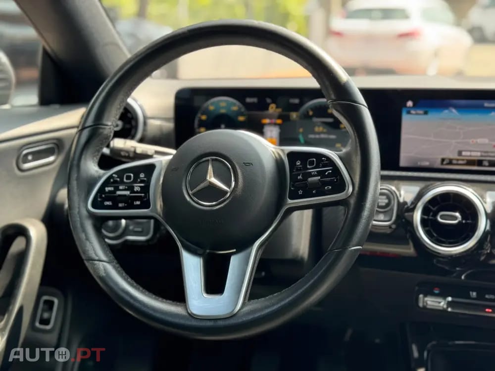 Mercedes-Benz CLA 180 d Shooting Brake Business Solutions